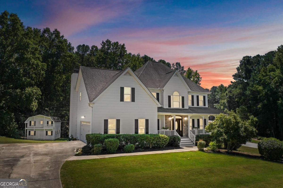 305 Savannah Place Douglasville - 2