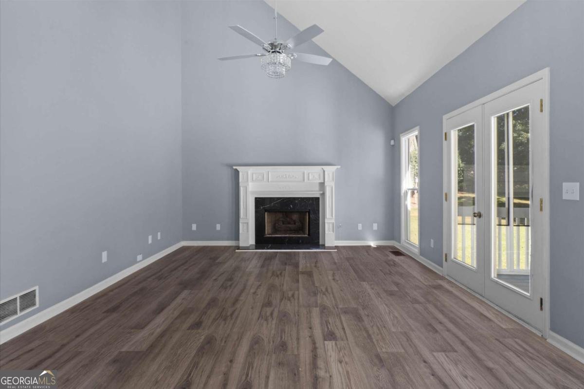 305 Savannah Place Douglasville - 23