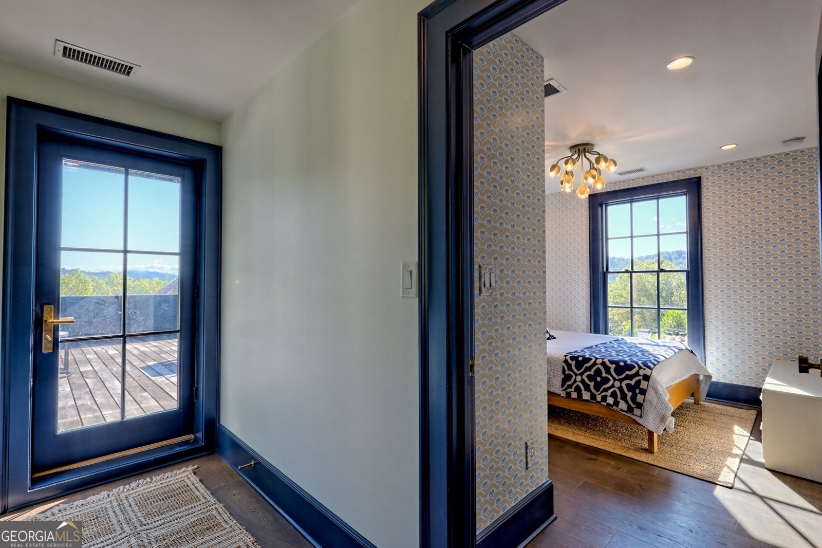 100 Cove View Lane Clarkesville - 27