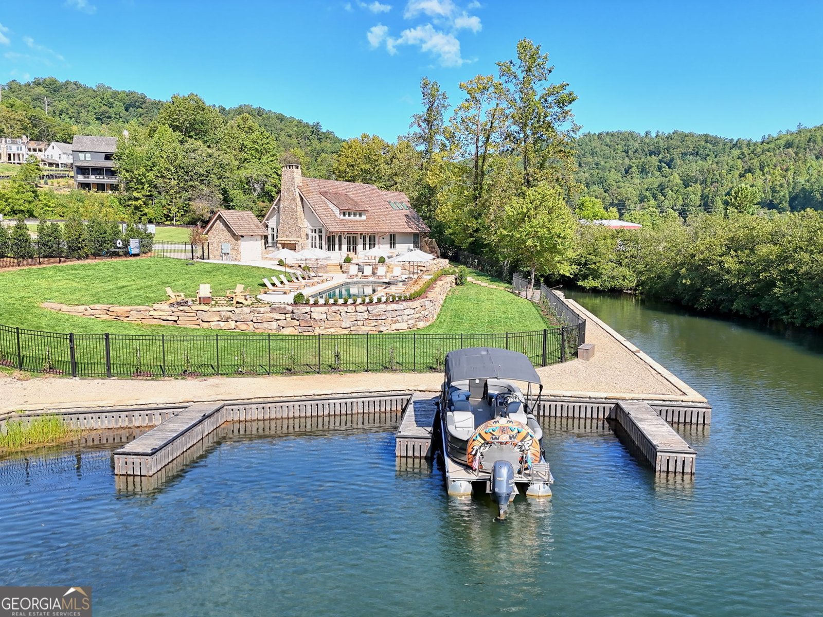 100 Cove View Lane Clarkesville - 54