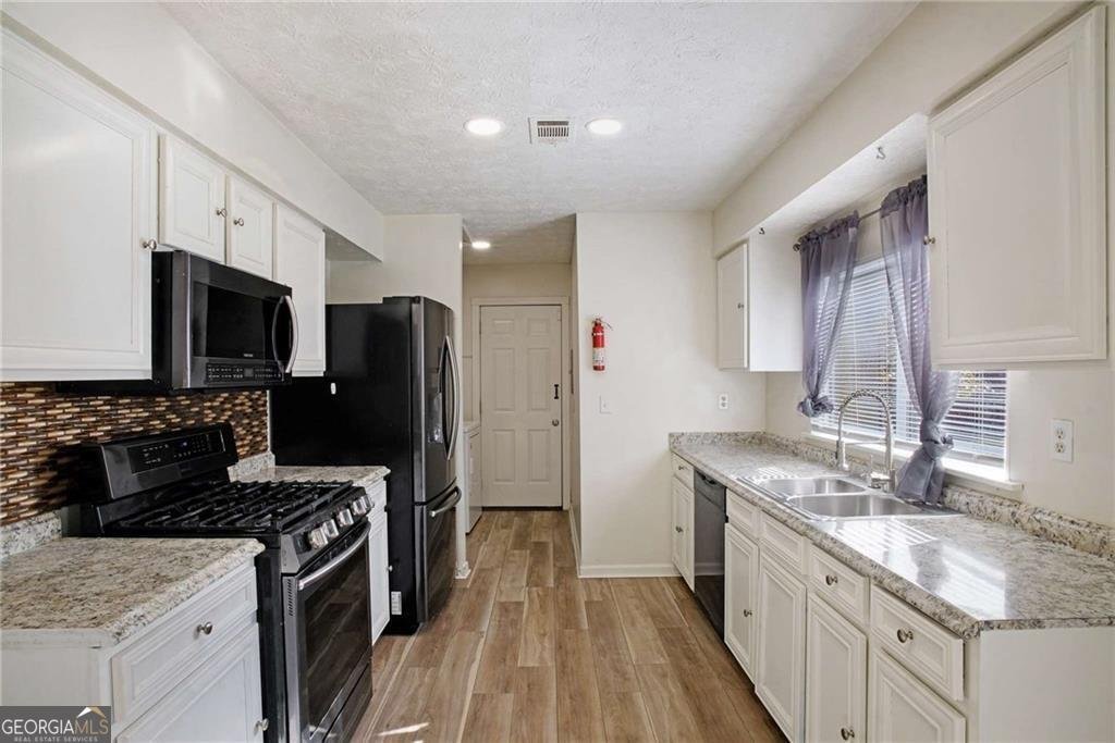 158 Ashwood Court Riverdale - Photo 9