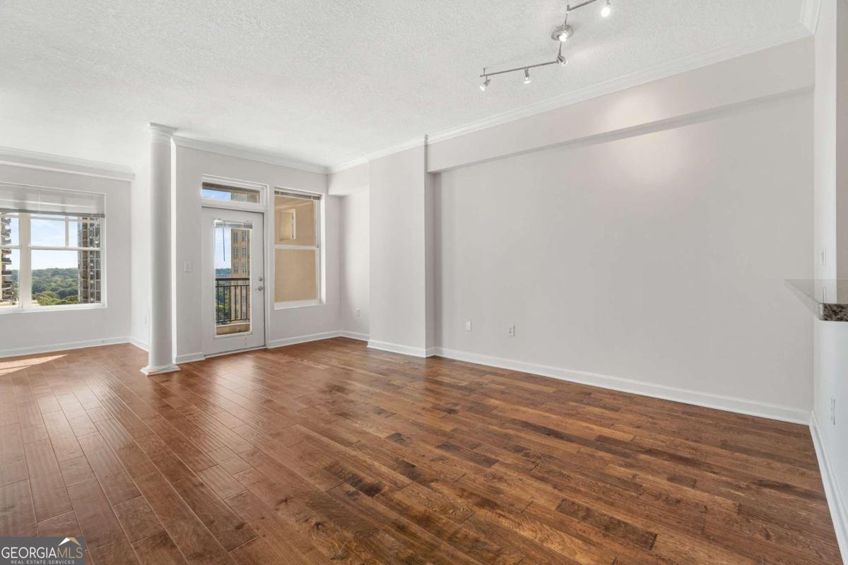 1101 Juniper Street Atlanta - 14