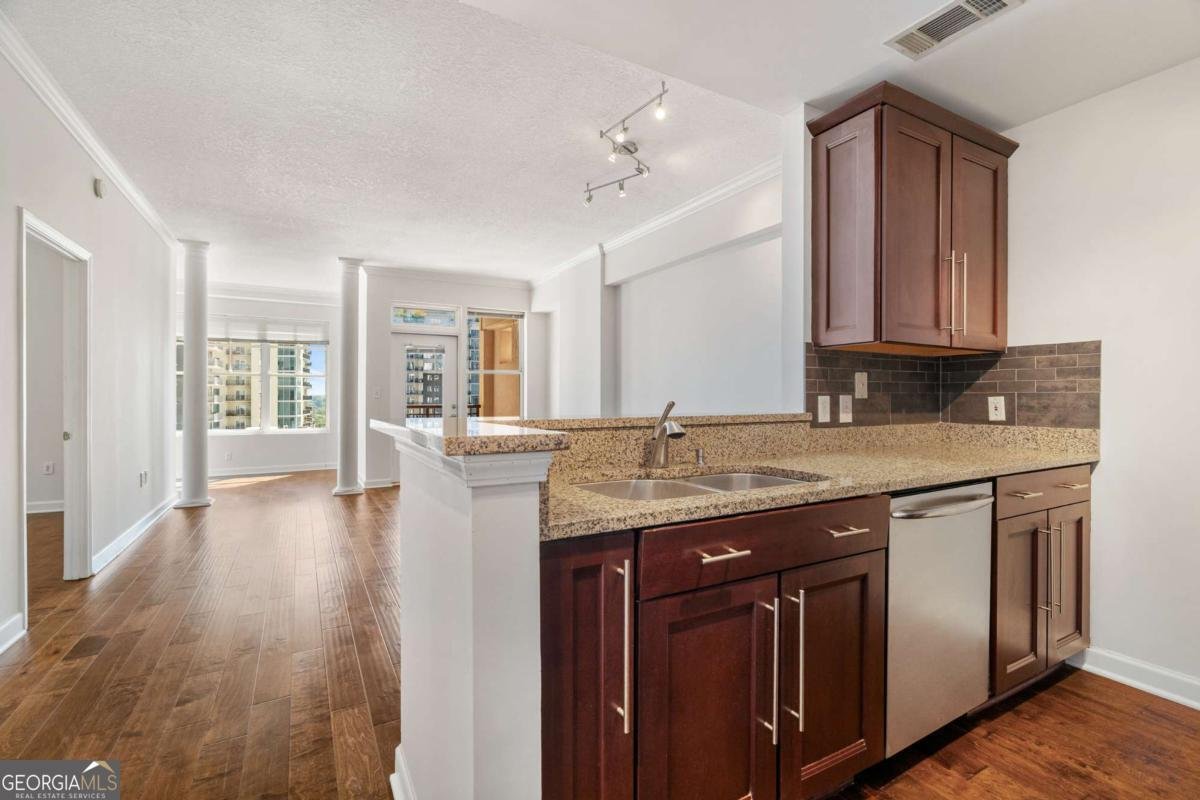 1101 Juniper Street Atlanta - 7