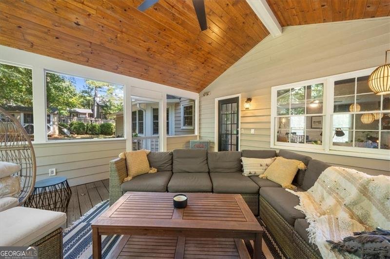 9770 Lake Forest Way Roswell - 10