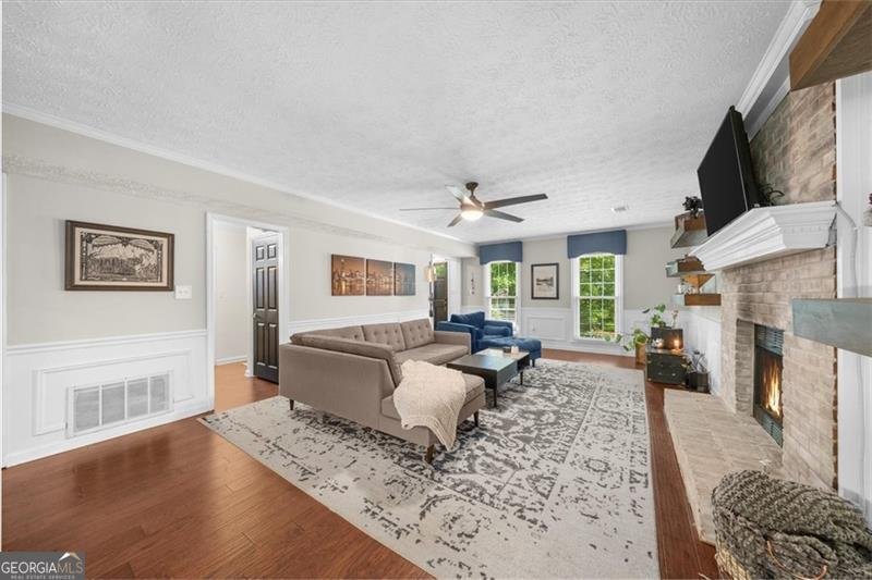 9770 Lake Forest Way Roswell - 12
