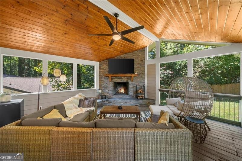 9770 Lake Forest Way Roswell - 2