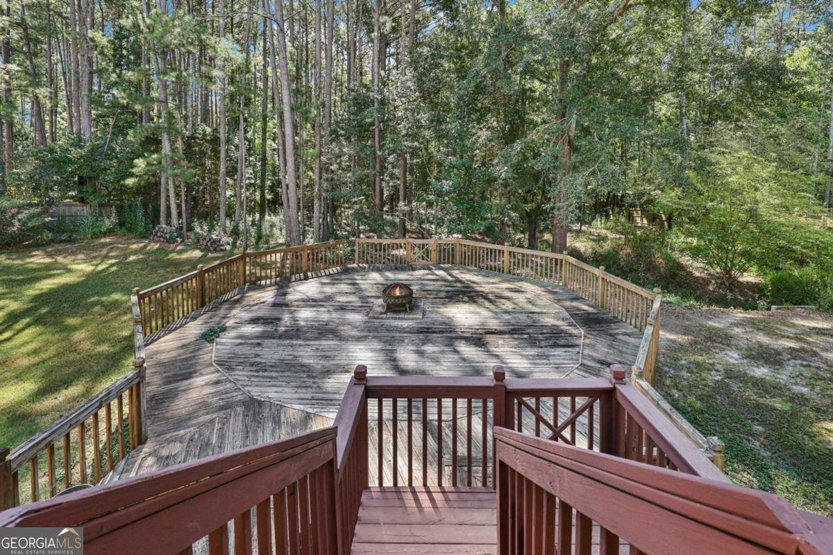 7522 Greens Mill Drive Loganville - 8