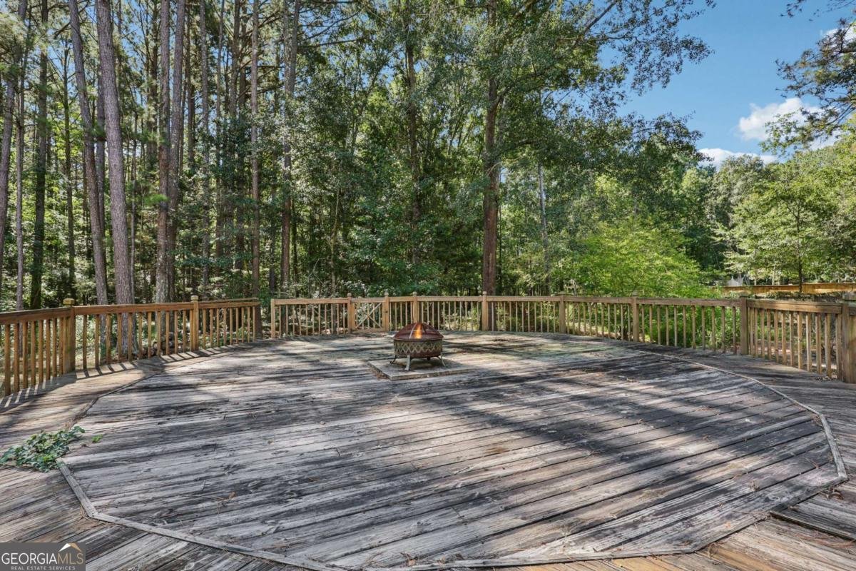 7522 Greens Mill Drive Loganville - 9