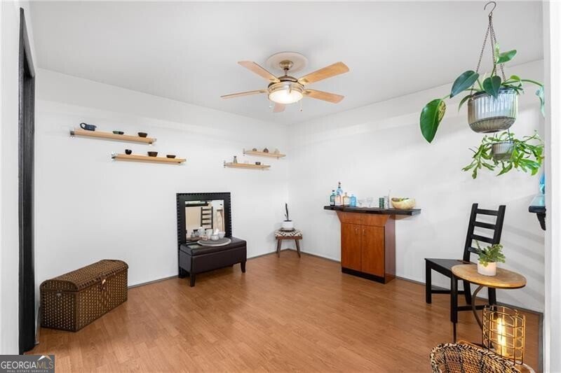 346 Carpenter Drive Sandy Springs - 10