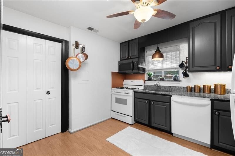 346 Carpenter Drive Sandy Springs - 14