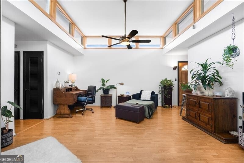 346 Carpenter Drive Sandy Springs - 4