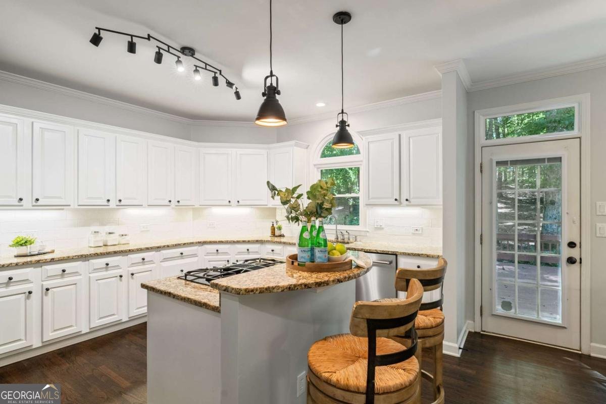 1045 River Point Suwanee - 18