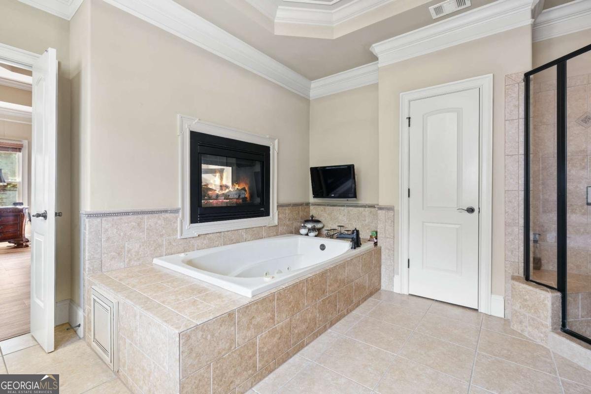 2457 Treehaven Drive Snellville - 30