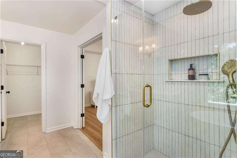 138 Lakeside Drive Kennesaw - 24