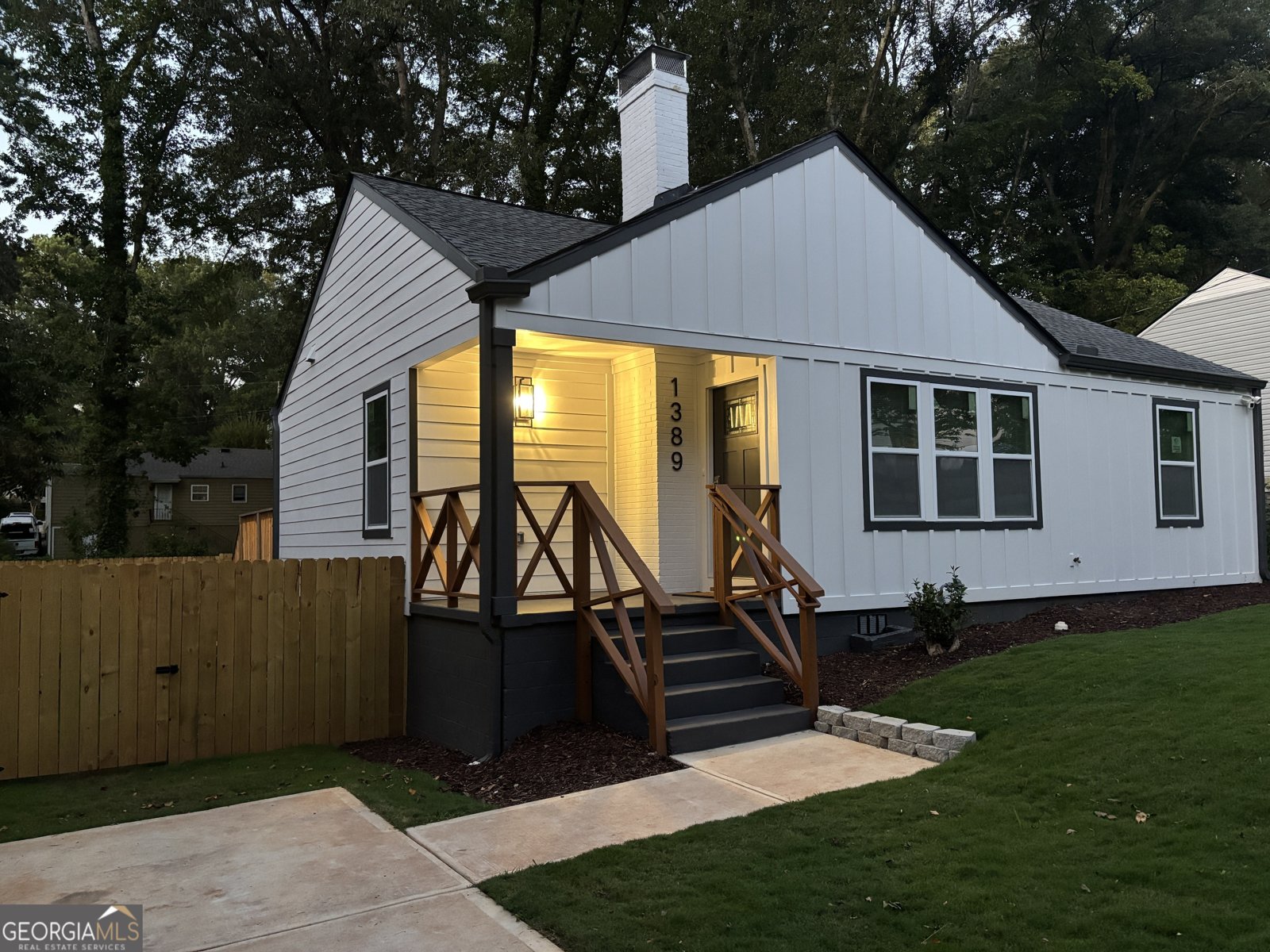 1389 Lanvale Drive Atlanta - 1