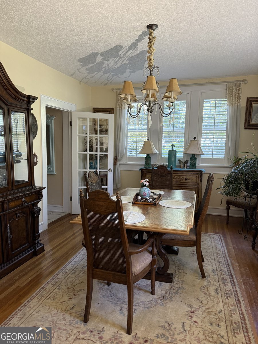 360 Edison Street Menlo - 2