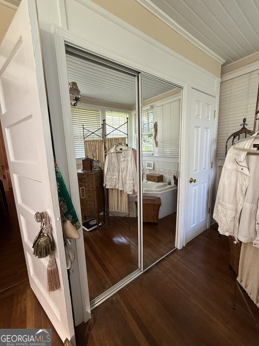 360 Edison Street Menlo - 21