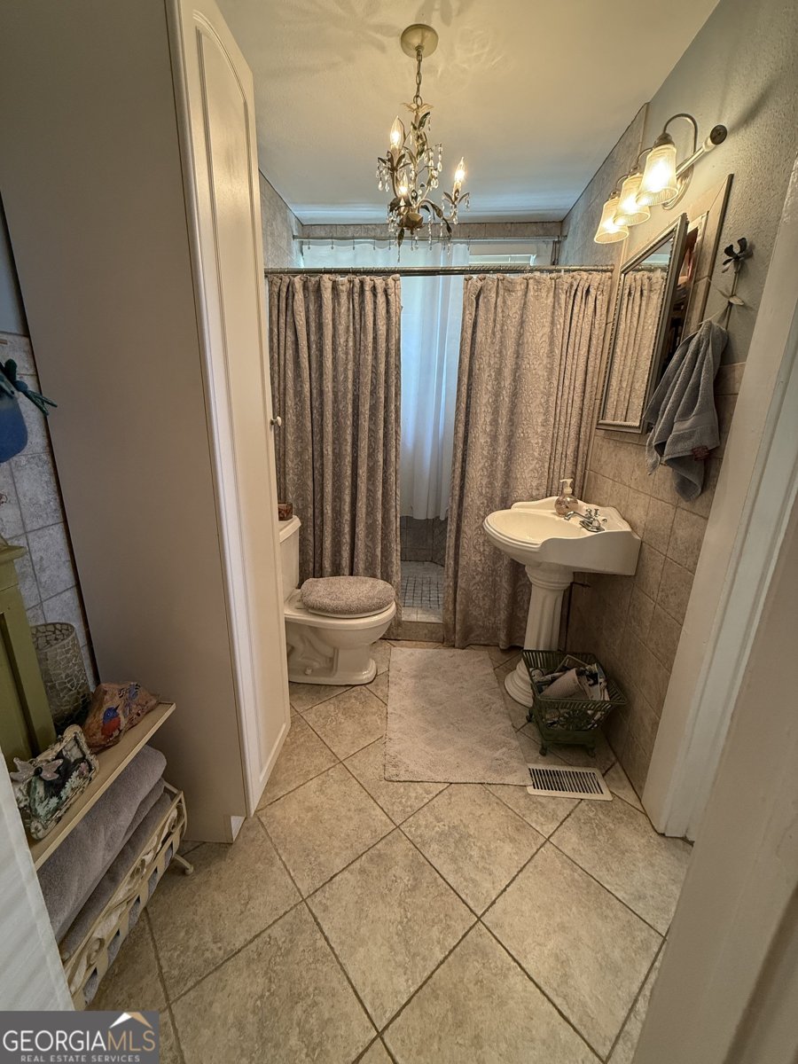 360 Edison Street Menlo - 33