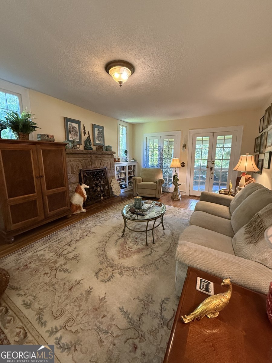 360 Edison Street Menlo - 54