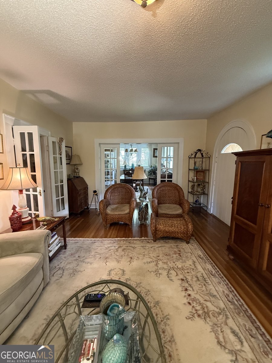 360 Edison Street Menlo - 8