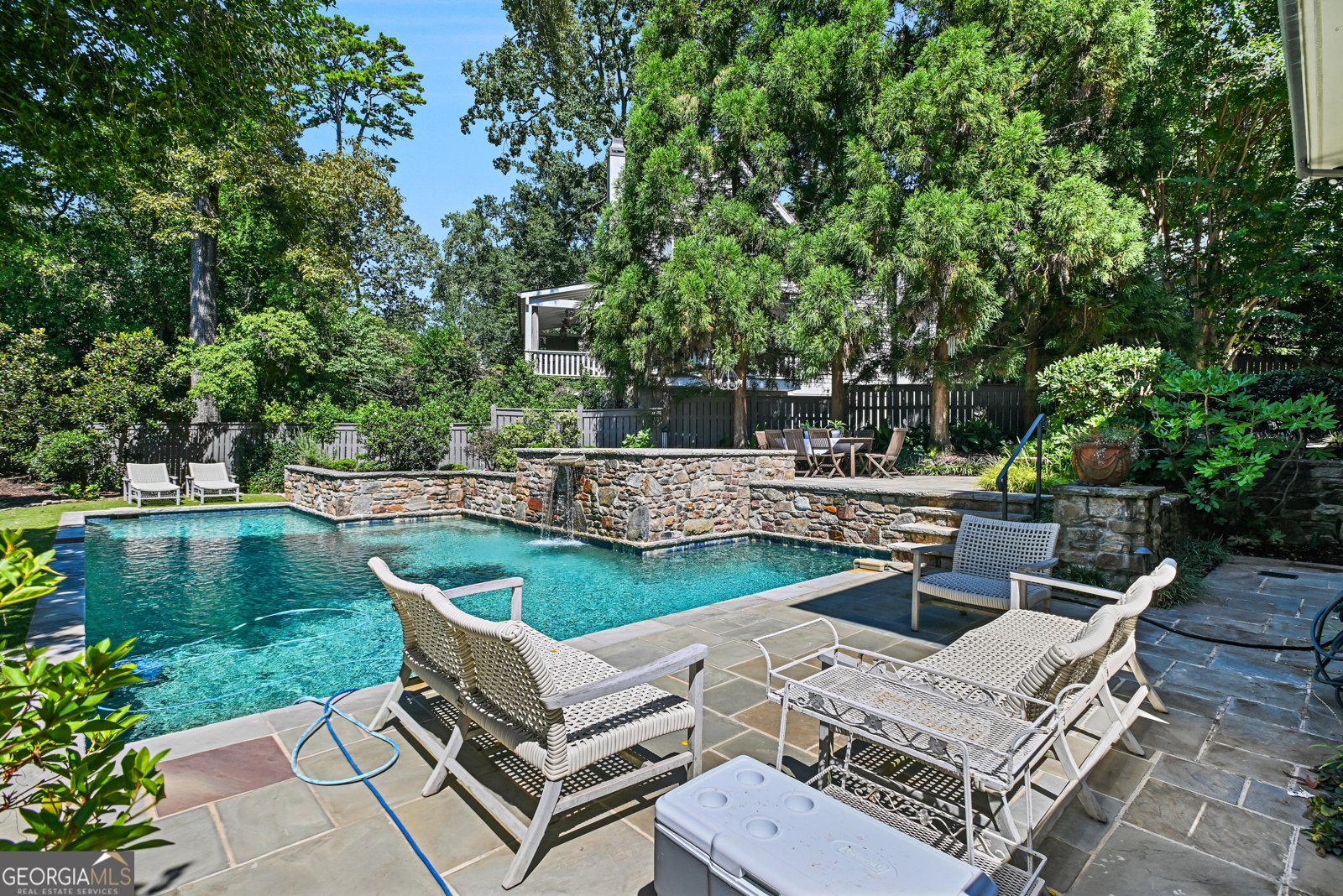 400 Pine Tree Drive Atlanta - 17