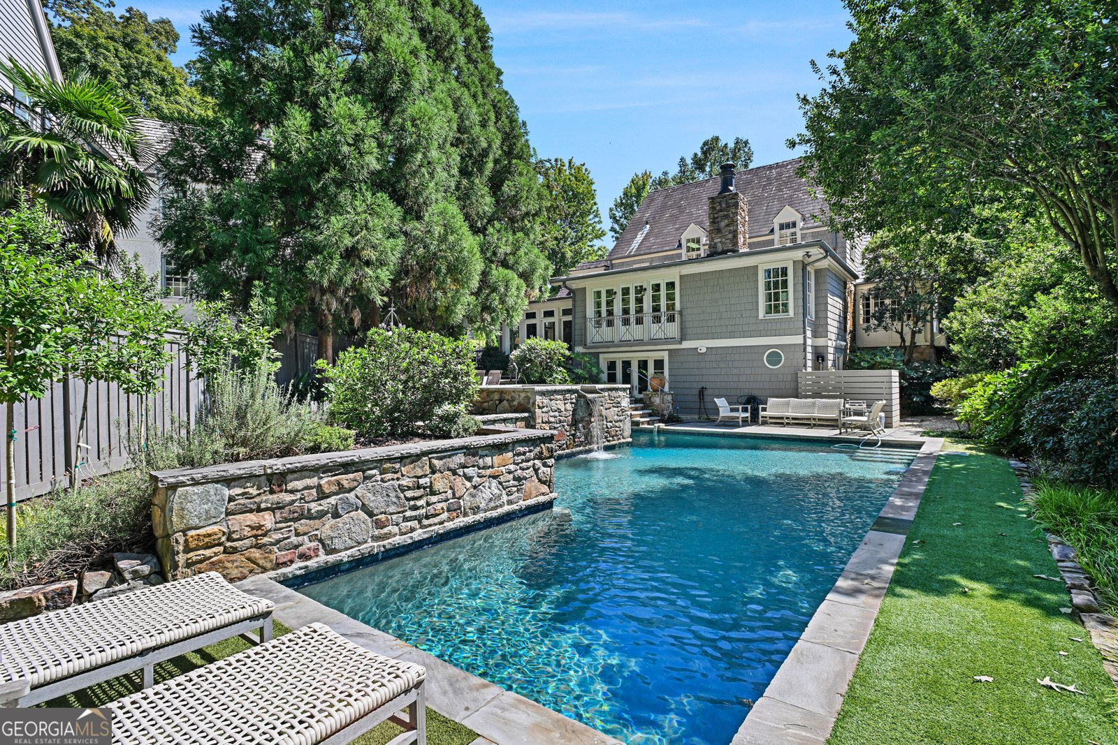 400 Pine Tree Drive Atlanta - 18