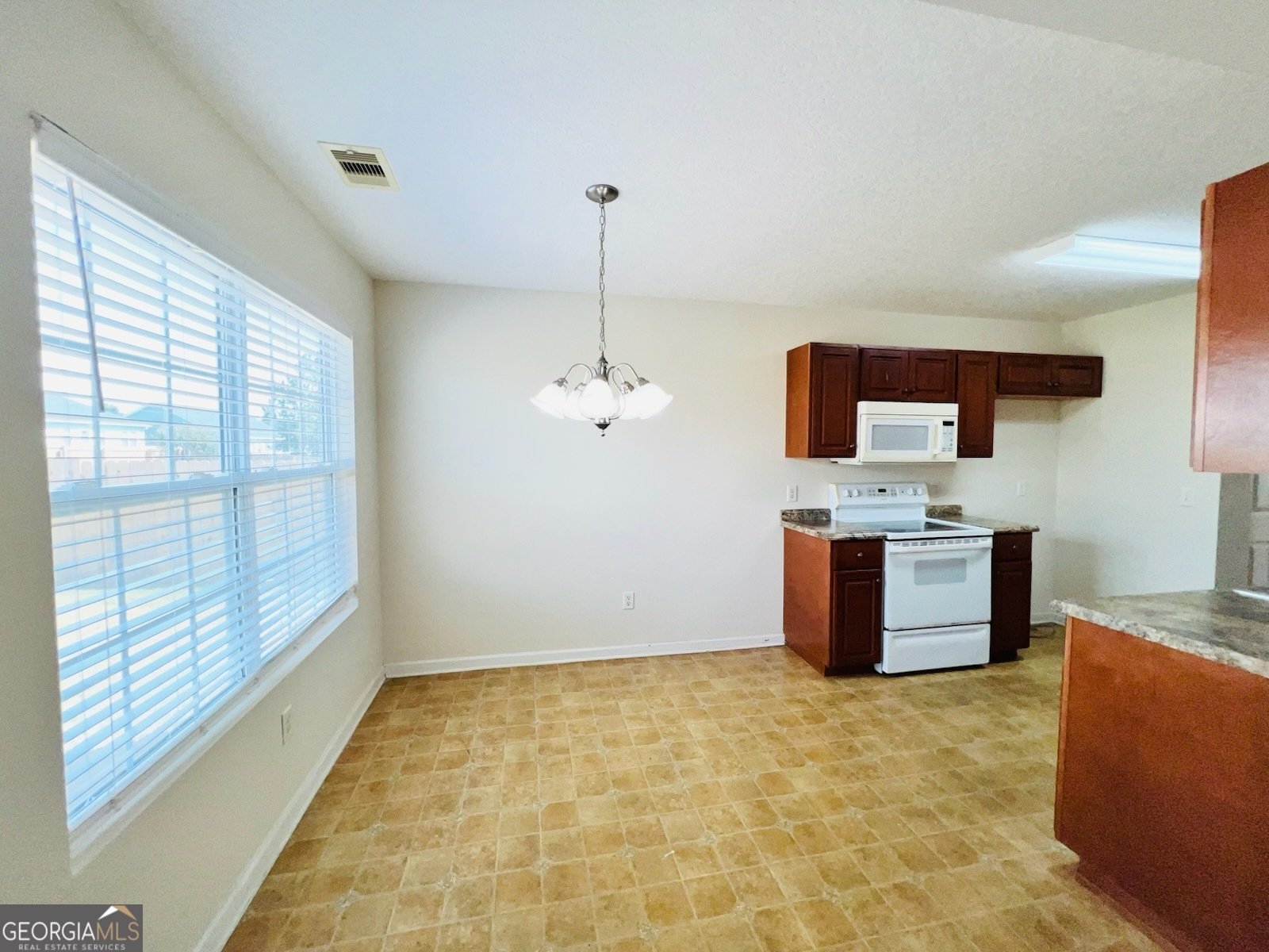 5021 Scotch Pine Avenue Statesboro - 17