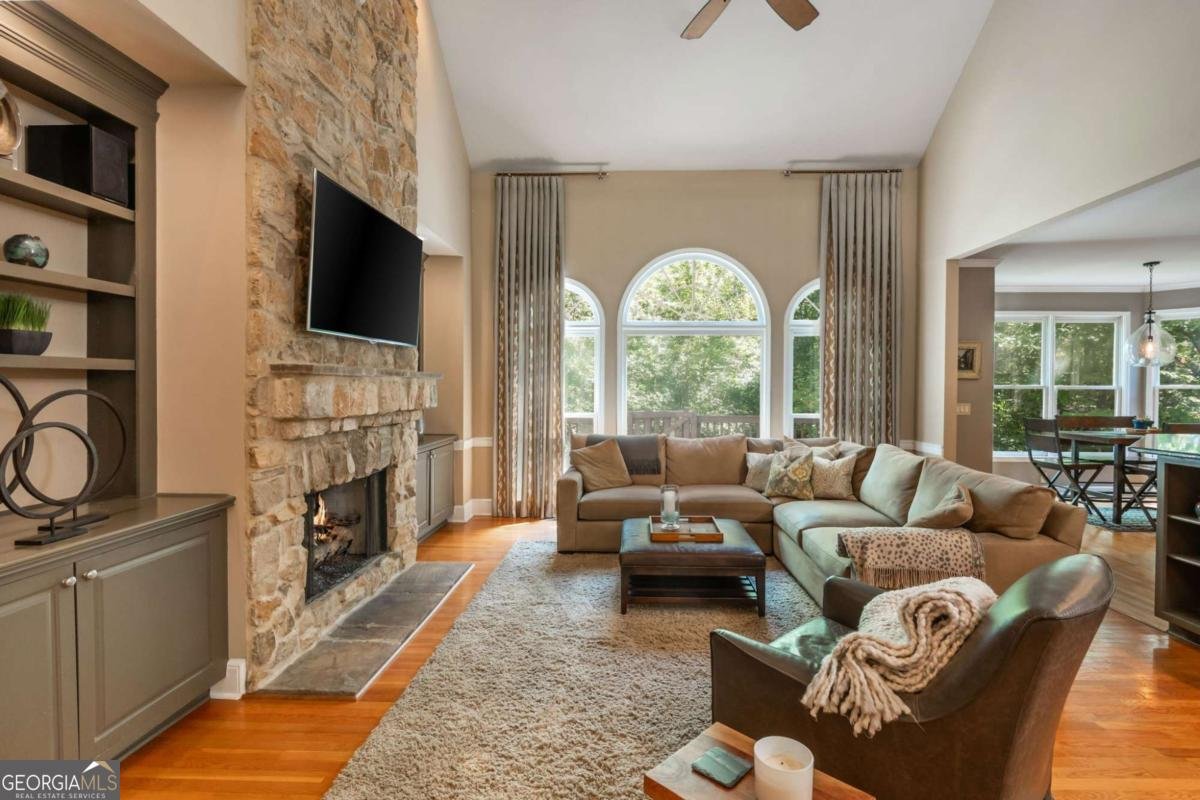 460 Hamilton Park Drive Roswell - 9