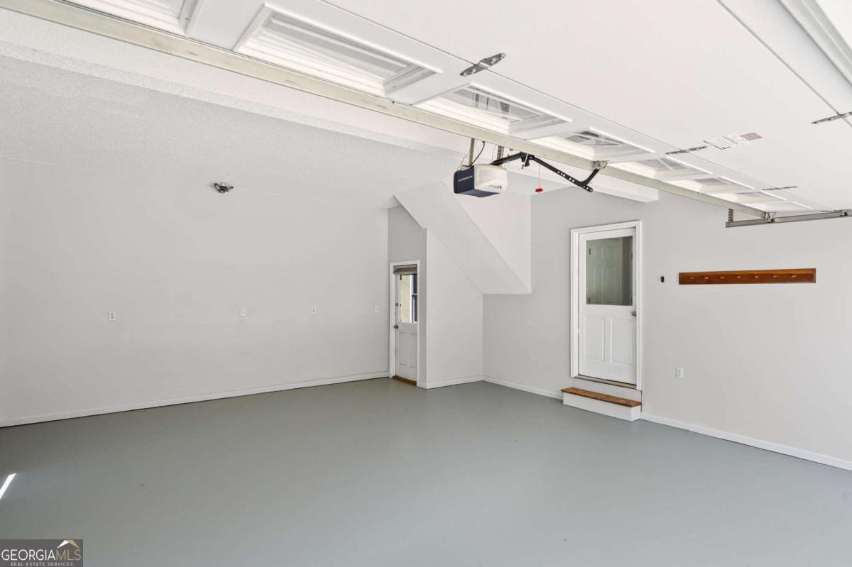 75 Tomahawk Drive Sharpsburg - 33