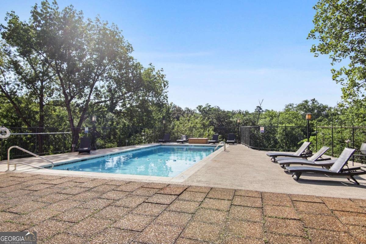 2285 Peachtree Road Atlanta - 14
