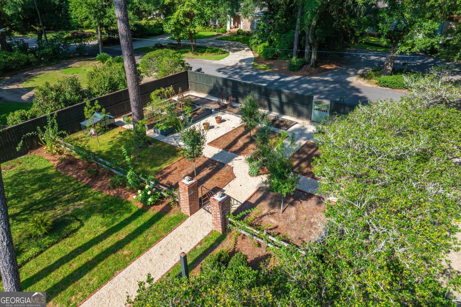 1 Croydon Road Mobile - 3