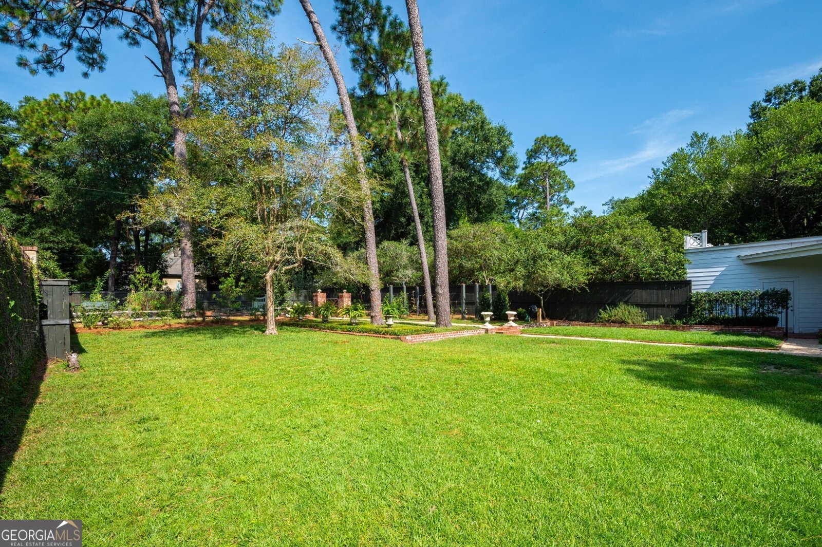 1 Croydon Road Mobile - 60