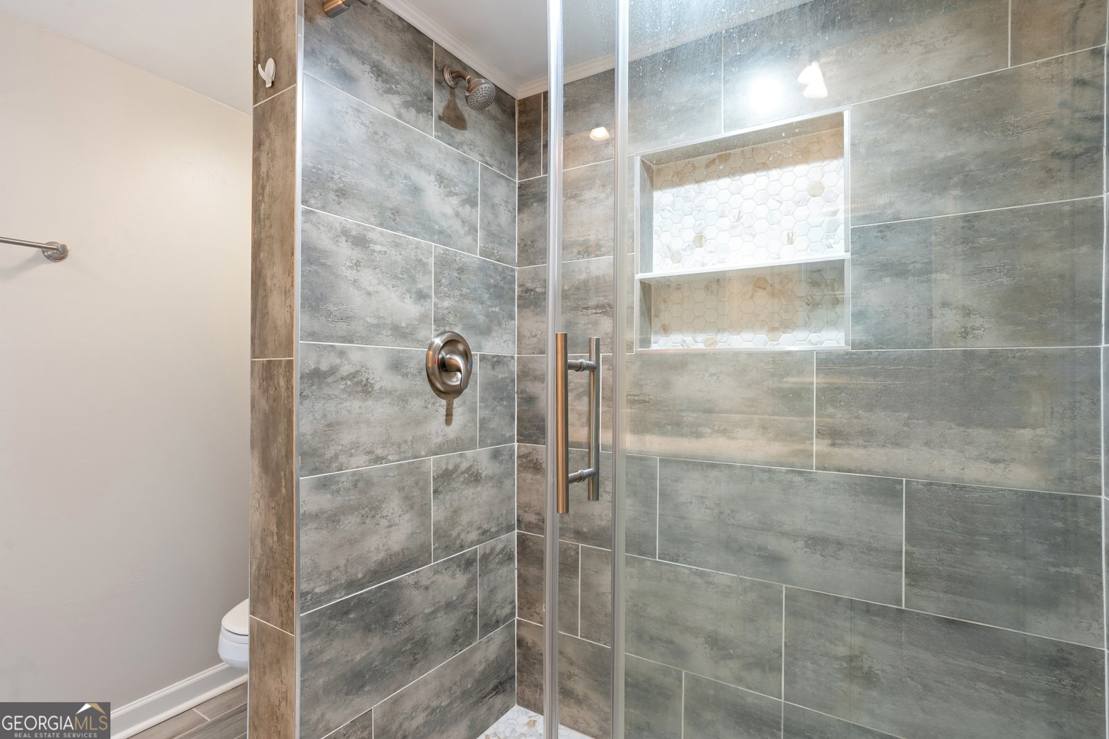 6851 Roswell Road Atlanta - 23