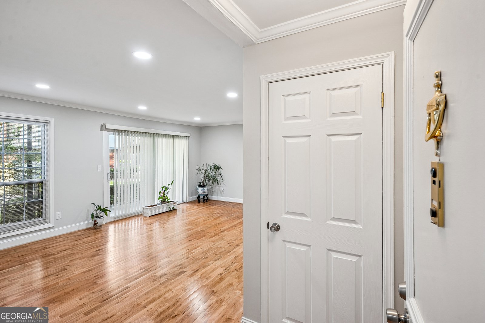 6851 Roswell Road Atlanta - 6