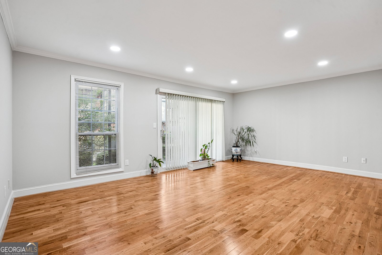 6851 Roswell Road Atlanta - 8