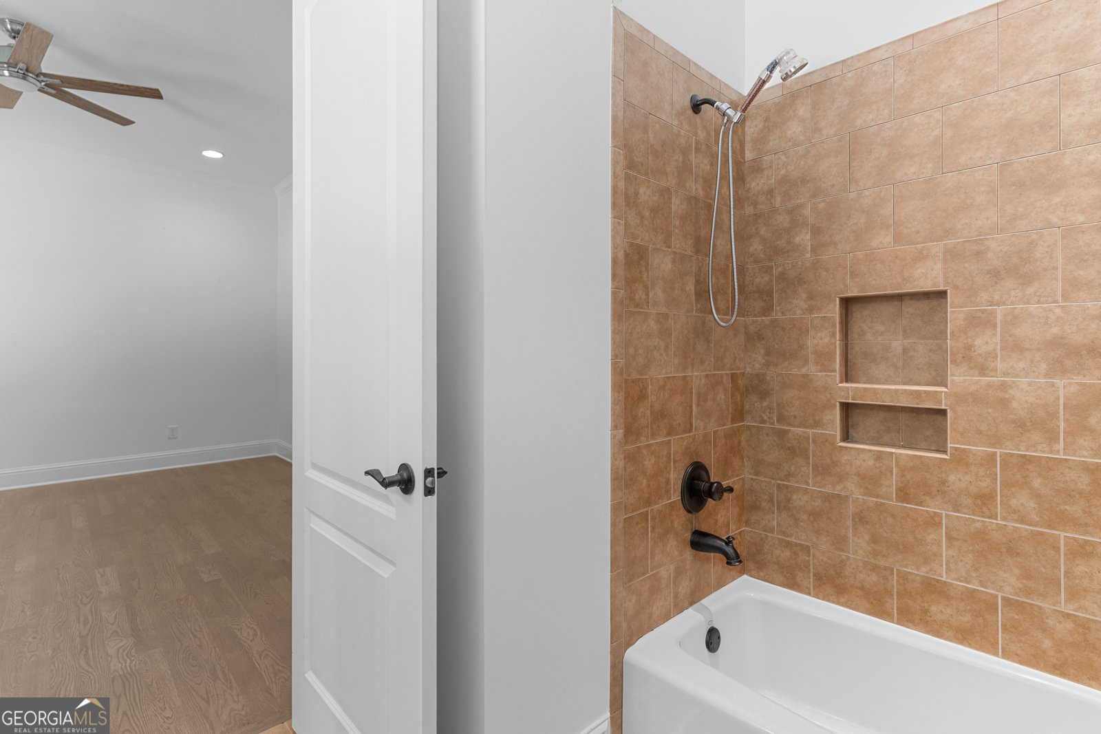 1011 Ridge Terrace Greensboro - 44