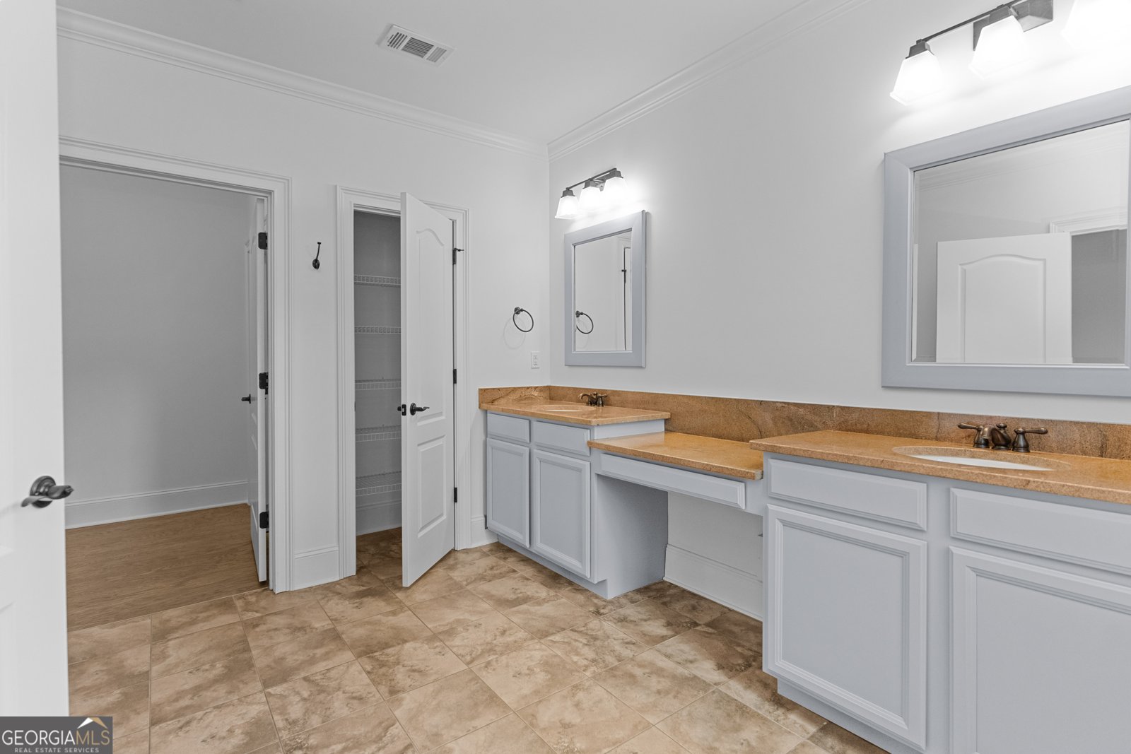 1011 Ridge Terrace Greensboro - 60