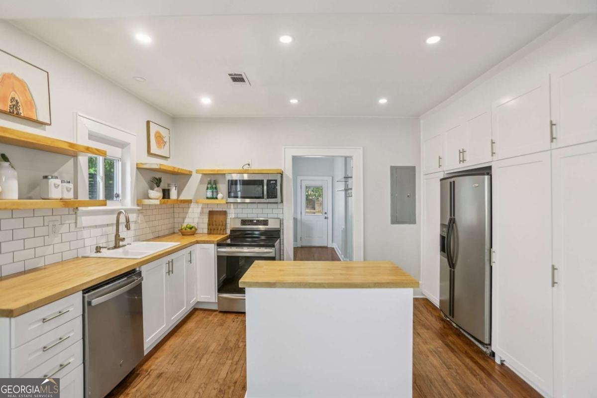 1633 Woodbine Avenue Atlanta - 10