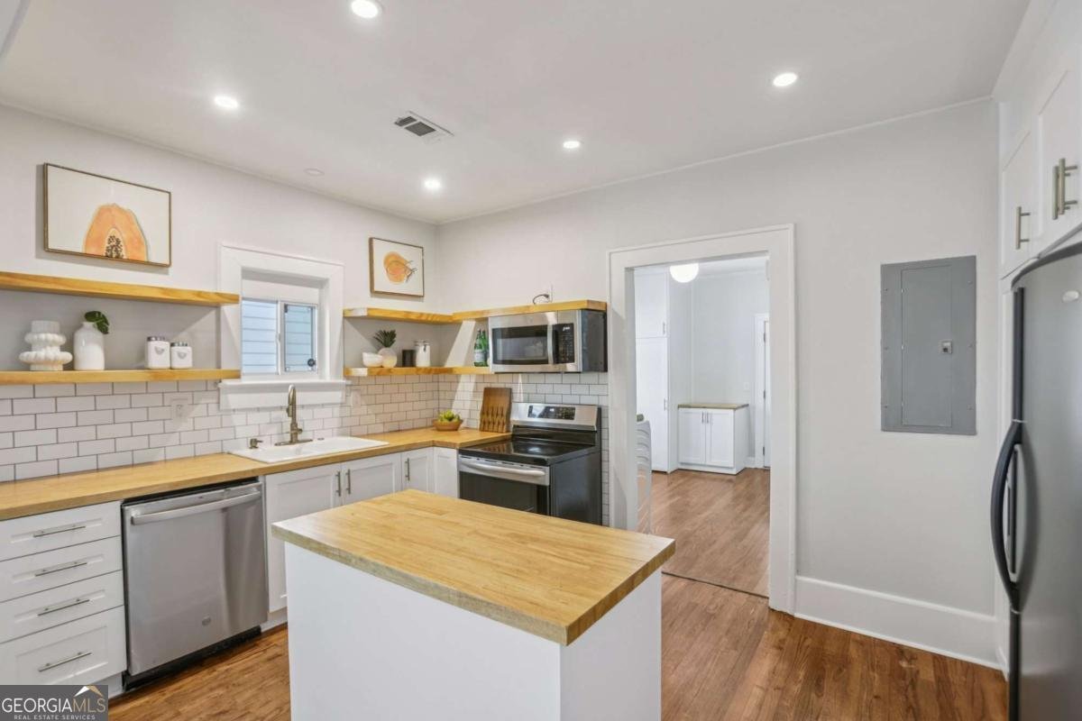 1633 Woodbine Avenue Atlanta - 9