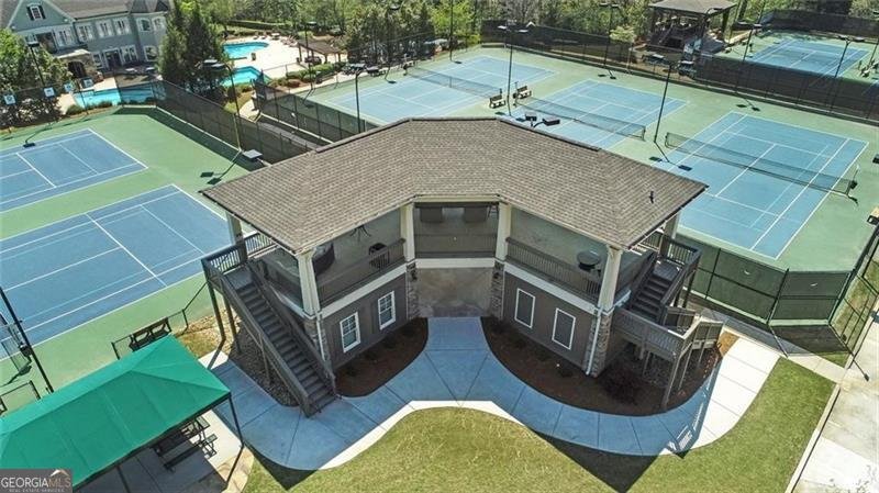 2560 Hillandale Circle Cumming - 77