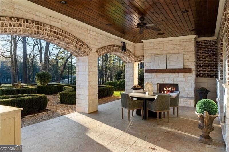 4844 Elkhorn Hill Drive Suwanee - 2