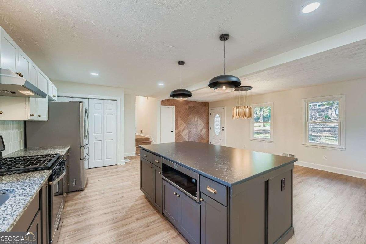 5733 Crestview Drive Acworth - 11
