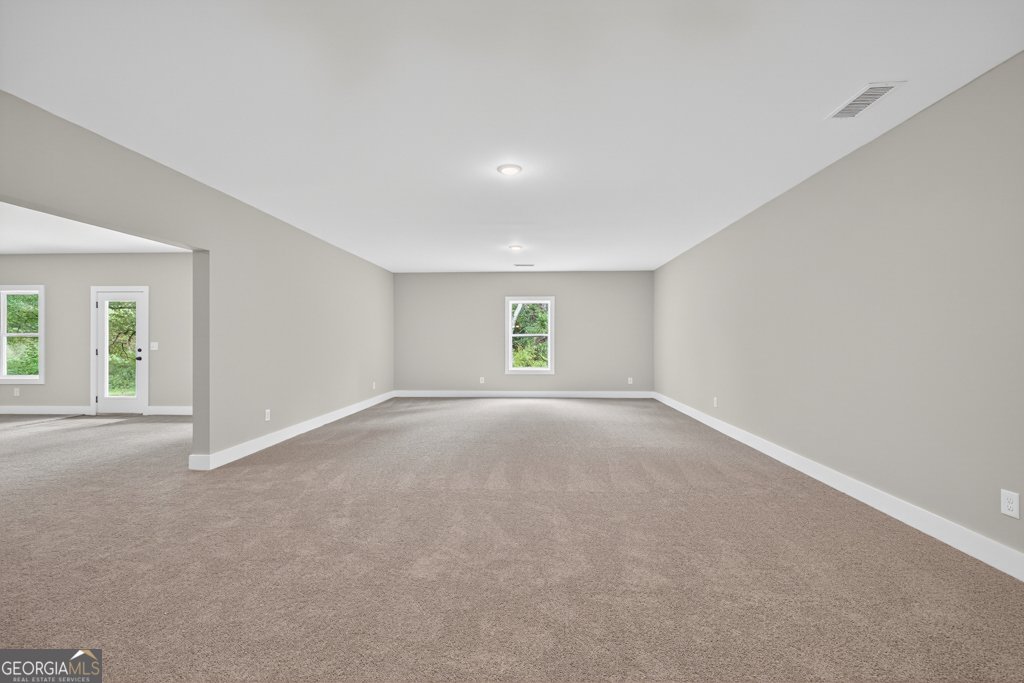 328 Advent Drive Winder - 33