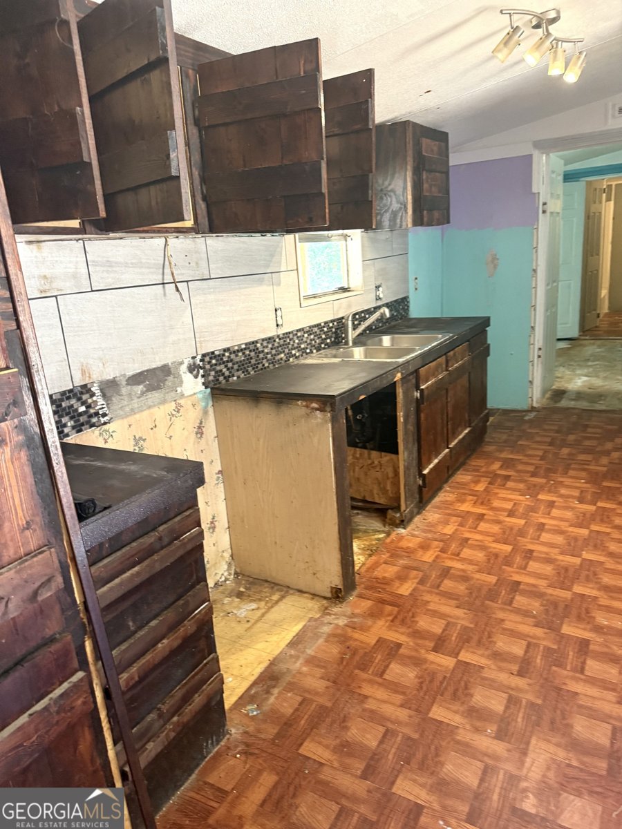 1921 Star Point Road Carrollton - 9