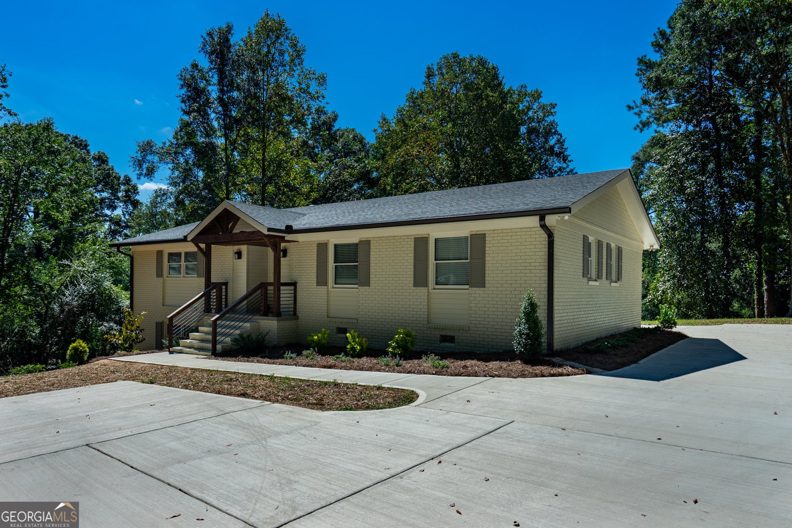 635 Lakewood Drive Lagrange - 3
