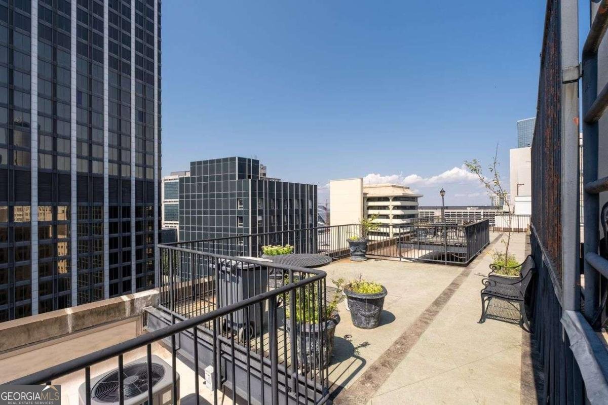 32 Peachtree Street Atlanta - 16