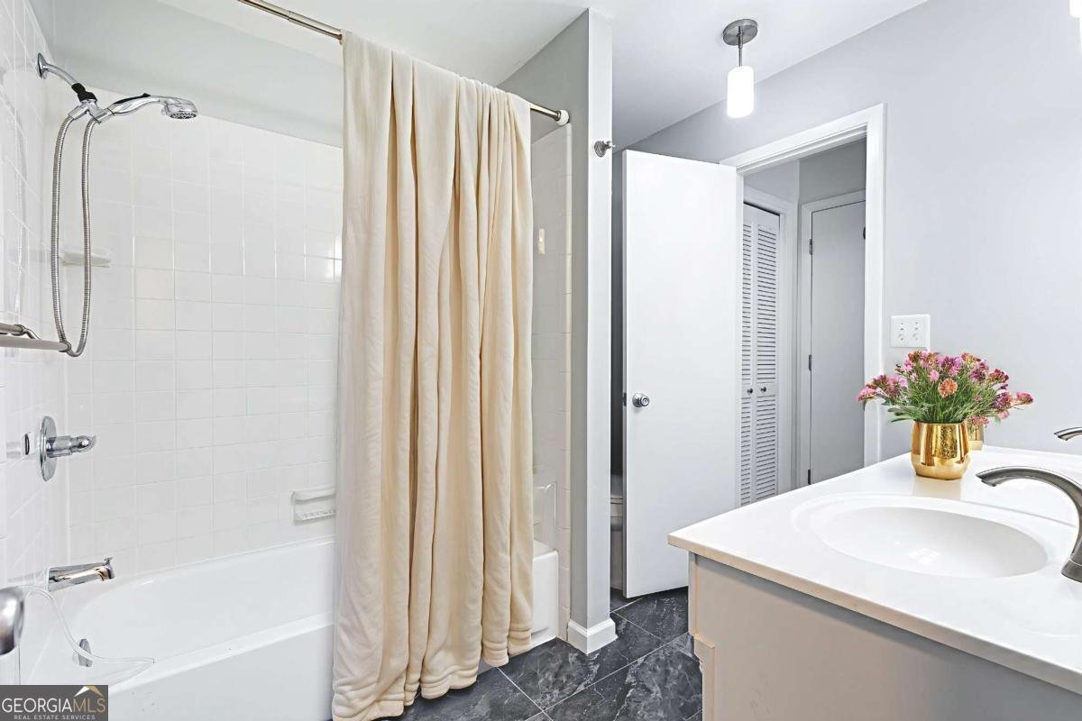 401 Woodcliff Drive Atlanta - 15