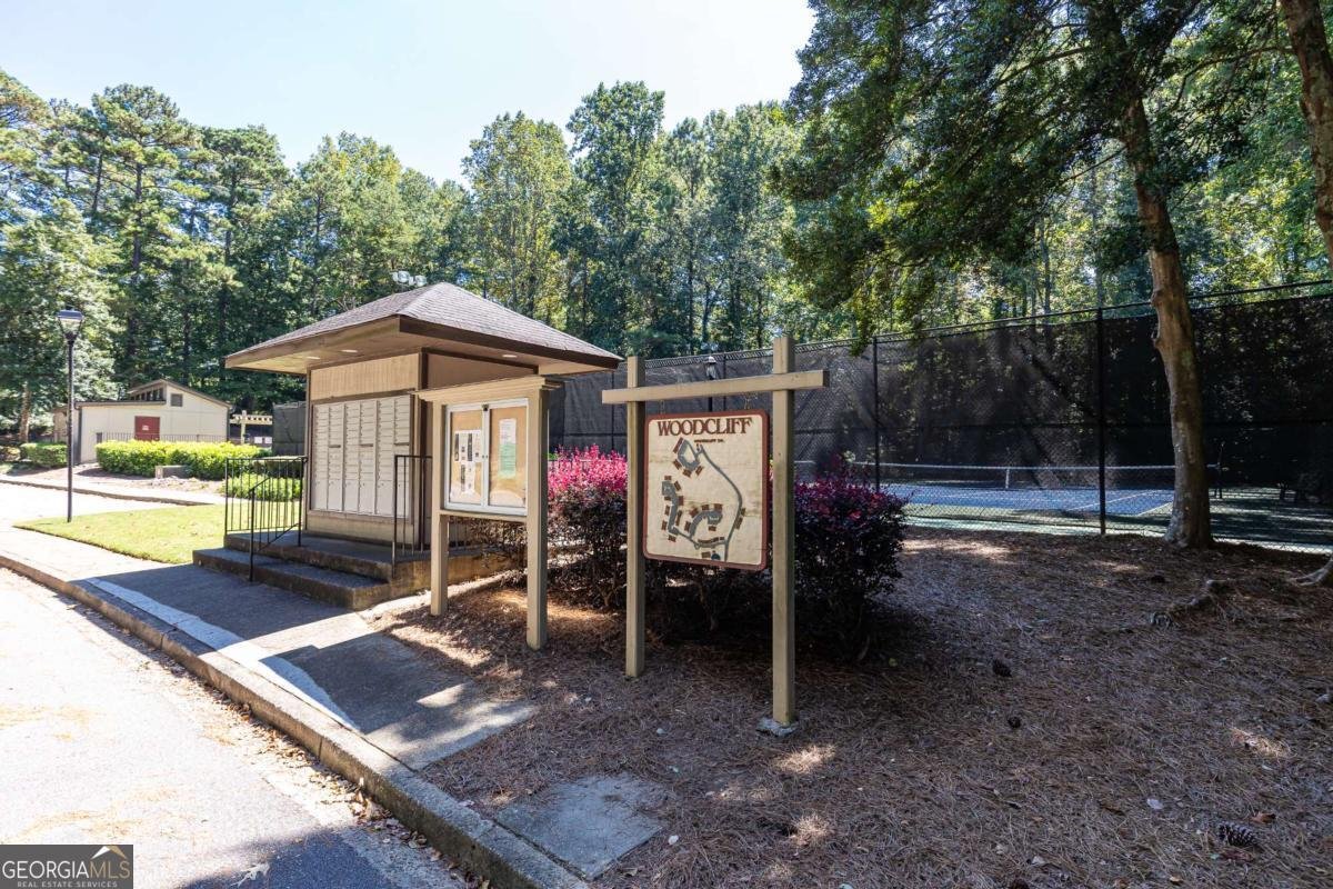 401 Woodcliff Drive Atlanta - 9
