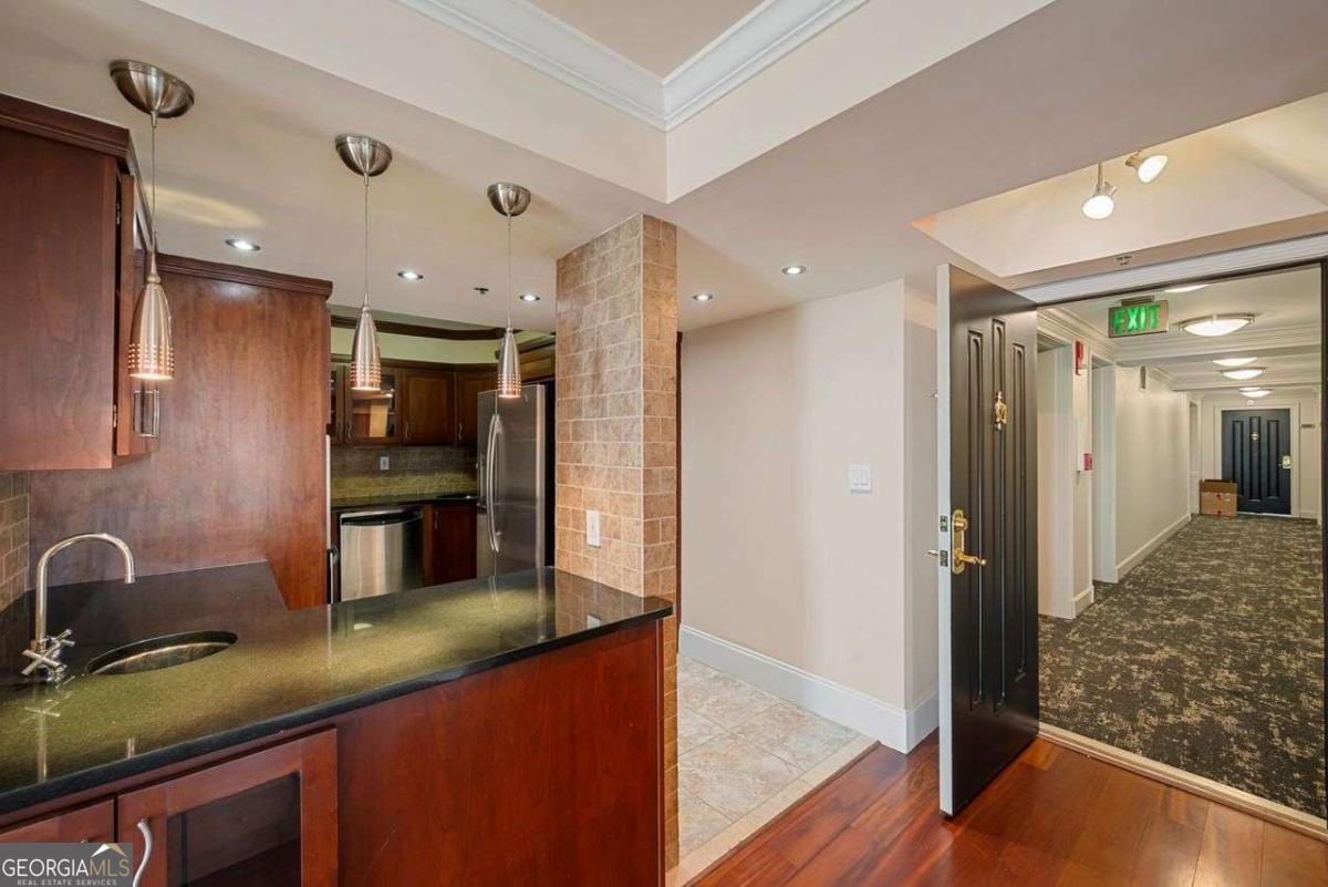 2870 Pharr Court South Atlanta - 16
