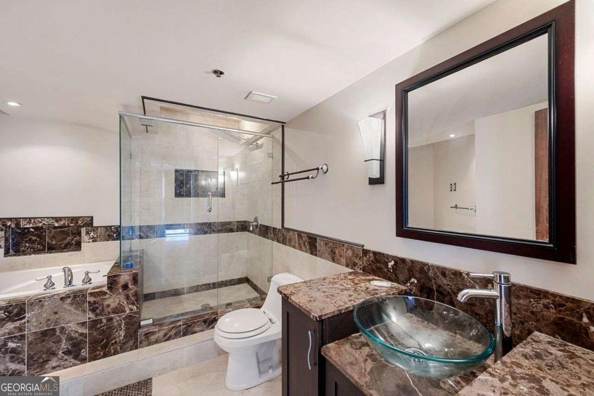 2870 Pharr Court South Atlanta - 21